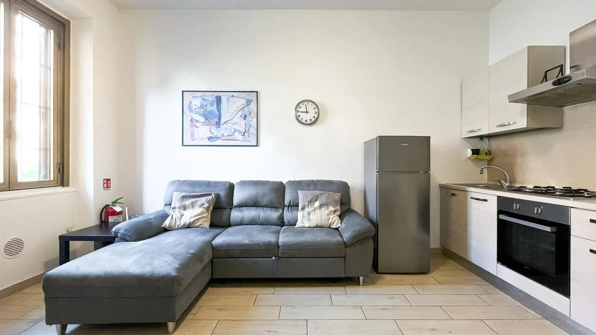 Appartamento Along The Canal Smart Flat Naviglio - 4 People Corsico Italia