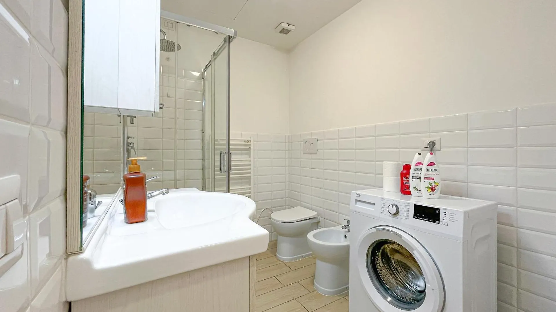 Appartamento Along The Canal Smart Flat Naviglio - 4 People Corsico