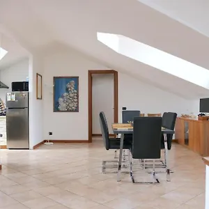  Appartamento Attico In